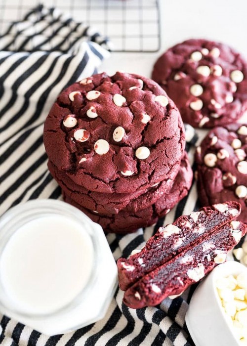 Red Velvet Cookie