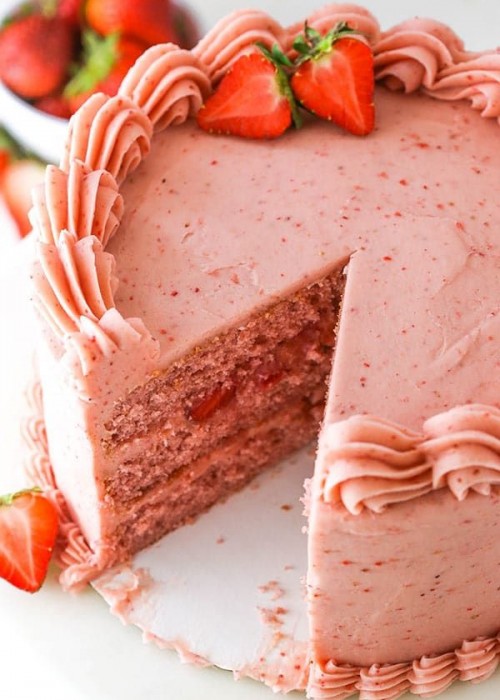 Strawberry Cake 