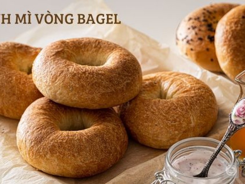 Bánh Mì Vòng Bagel - Ba Lan